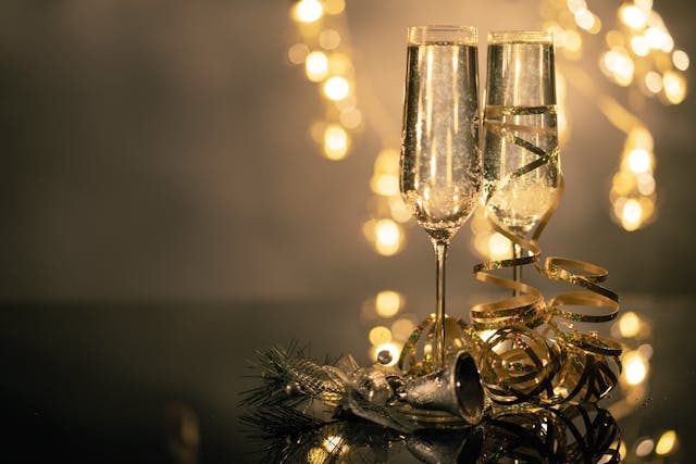 Ringing in the New Year: The History of New Year's Eve and New Year's Day in the United States and the Significance of New Year's Cards